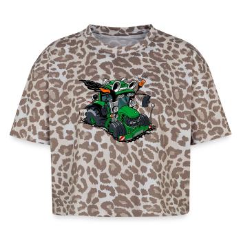 0968_Groene_Trekker_6630-V2 - T-shirt boxy femme léopard premium - Leopard print - Devant - AI Model Female 172 dark (172cm)