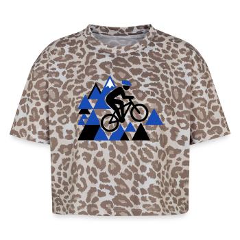 Saut VTT extrême - T-shirt boxy femme léopard premium - Leopard print - Devant - AI Model Female 172 dark (172cm)