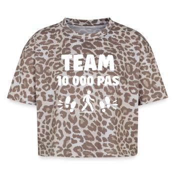 Equipe 10 000 Pas – Défi Marche - T-shirt boxy femme léopard premium - Leopard print - Devant - AI Model Female 172 dark (172cm)