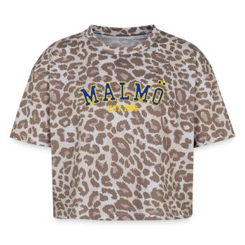 Malmö Est. 1986 - Boxy Leo Women's Premium Organic T-Shirt - Leopard print - Front - AI Model Female 172 dark (172cm)