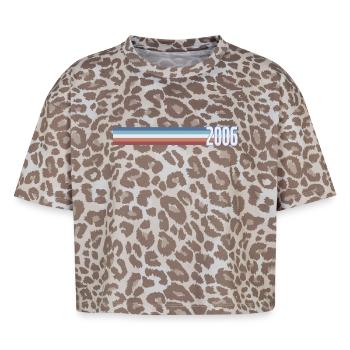 Vintage Coffee 20 Year Old Twenties Party 2006 - Boxy Leo Women's Premium Organic T-Shirt - Leopard print - Front - AI Model Female 172 dark (172cm)