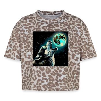 Wolf howls at the Full Moon - Boxy Leo Women's Premium Organic T-Shirt - Leopard print - Front - AI Model Female 172 dark (172cm)