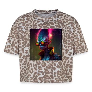 Funky alien 01 - Boxy Leo Women's Premium Organic T-Shirt - Leopard print - Front - AI Model Female 172 dark (172cm)