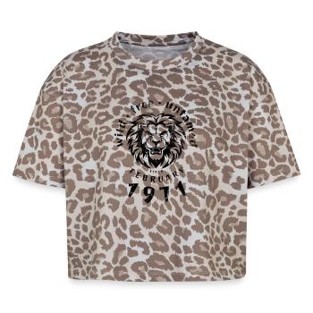 Sauvages, libres et indomptés depuis 02/1971 - T-shirt boxy femme léopard premium - Leopard print - Devant - AI Model Female 172 dark (172cm)