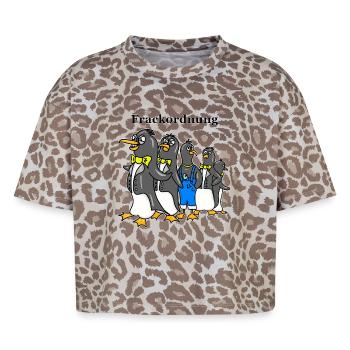 Frackordnung - Lustiger Pinguin Cartoon - Boxy Leo Frauen Premium Organic T-Shirt - Leopard print - Vorne - AI Model Female 172 dark (172cm)