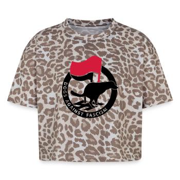 "Dogs Against Fascism" for Antifa Dog Owners - Boxy Leo Women's Premium Organic T-Shirt - Leopard print - Front - AI Model Female 172 dark (172cm)