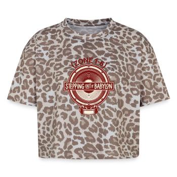 Stepping Out Of Babylon Reggae - Boxy Leo Frauen Premium Organic T-Shirt - Leopard print - Vorne - AI Model Female 172 dark (172cm)
