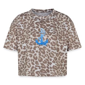 Saillier d’ancre Sailboat Design - T-shirt boxy femme léopard premium - Leopard print - Devant - AI Model Female 172 dark (172cm)