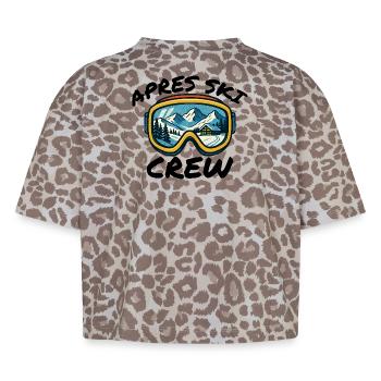 Après Ski Crew Style Fête de lunettes de ski - T-shirt boxy femme léopard premium - Leopard print - Dos - AI Model Female 172 dark (172cm)