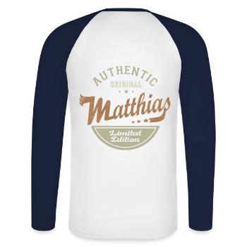 Matthias cadeau personnalisé prénom matthias - T-shirt baseball manches longues Homme - blanc/marine - Dos - Nik (191cm)