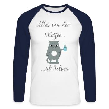 Kaffee und Katzenliebe - Unisex Baseballshirt langarm - Weiß/Navy - Vorne - Nik (191cm)