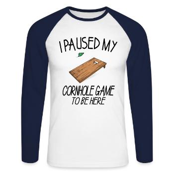 I Paused My Cornhole Game To Be Here Trendsport - Unisex Baseballshirt langarm - Weiß/Navy - Vorne - Nik (191cm)