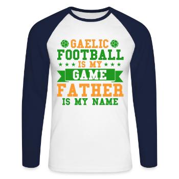 Footballeur gaélique Sport d’équipe irlandais - T-shirt baseball manches longues Homme - blanc/marine - Devant - Nik (191cm)