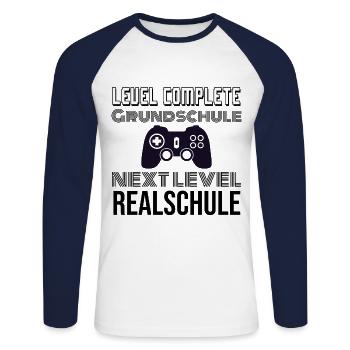 Grundschule ist vorbei Level Realschule - Unisex Baseballshirt langarm - Weiß/Navy - Vorne - Nik (191cm)