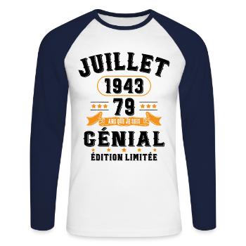 79 Ans Anniversaire Vintage Né(e) en Juillet 1943 - T-shirt baseball manches longues Homme - blanc/marine - Devant - Nik (191cm)