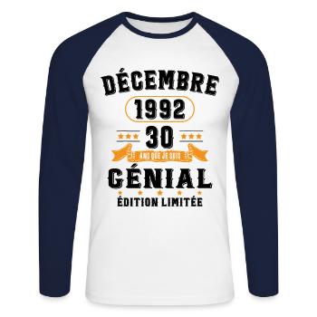 30 Ans Anniversaire Vintage Né(e) en Décembre 1992 - T-shirt baseball manches longues Homme - blanc/marine - Devant - Nik (191cm)