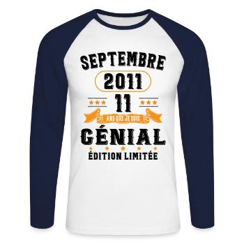 11 Ans Anniversaire Vintage Né(e) Septembre 2011 - T-shirt baseball manches longues Homme - blanc/marine - Devant - Nik (191cm)