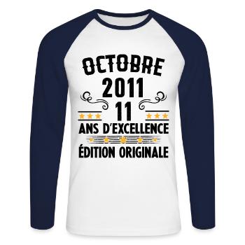 11 Ans Anniversaire Vintage Né(e) en Octobre 2011 - T-shirt baseball manches longues Homme - blanc/marine - Devant - Nik (191cm)