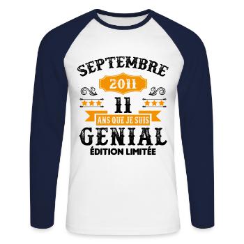 11 Ans Anniversaire Vintage Né(e) Septembre 2011 - T-shirt baseball manches longues Homme - blanc/marine - Devant - Nik (191cm)