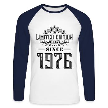 Édition limitée 1976 - T-shirt baseball manches longues Homme - blanc/marine - Devant - Nik (191cm)