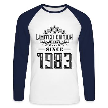 Édition limitée 1983 - T-shirt baseball manches longues Homme - blanc/marine - Devant - Nik (191cm)
