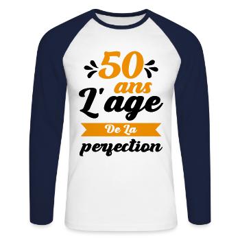 50 Ans Anniversaire 50 ans l'age de la perfection - T-shirt baseball manches longues Homme - blanc/marine - Devant - Nik (191cm)