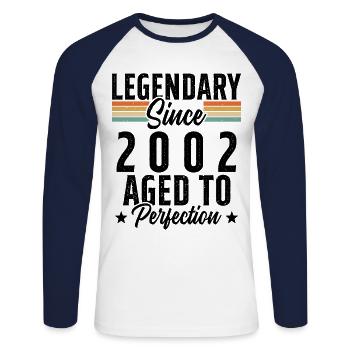 Legendär seit 2002 - Unisex Baseballshirt langarm - Weiß/Navy - Vorne - Nik (191cm)