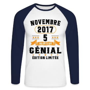 5 Ans Anniversaire Vintage Né(e) en Novembre 2017 - T-shirt baseball manches longues Homme - blanc/marine - Devant - Nik (191cm)