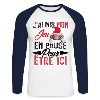 J'ai mis mon jeu en pause pour être ici Geek Noël - T-shirt baseball manches longues Homme - blanc/marine - Devant - Nik (191cm)