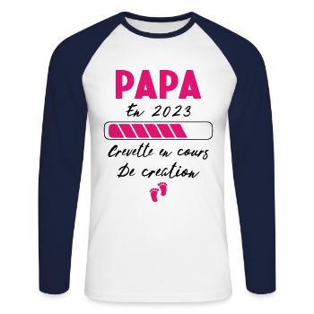 Homme Papa en 2023 Fille Idée Cadeau - T-shirt baseball manches longues Homme - blanc/marine - Devant - Nik (191cm)