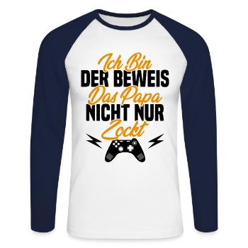 Ich Bin der Beweis das Papa Nicht nur zockt - Unisex Baseballshirt langarm - Weiß/Navy - Vorne - Nik (191cm)