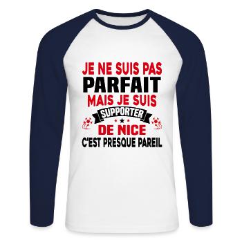 Pas parfait mais je suis supporter de Nice - T-shirt baseball manches longues Homme - blanc/marine - Devant - Nik (191cm)