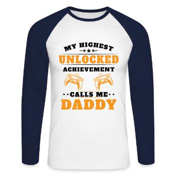 Meine höchste freigeschaltete Errungenschaft nennt mich Opa - Unisex Baseballshirt langarm - Weiß/Navy - Vorne - Nik (191cm)