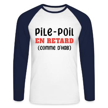 Pile en Retard Humoristique Cadeau - T-shirt baseball manches longues Homme - blanc/marine - Devant - Nik (191cm)