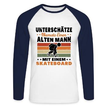 Unterschätze niemals einen alten Mann Skateboard - Unisex Baseballshirt langarm - Weiß/Navy - Vorne - Nik (191cm)