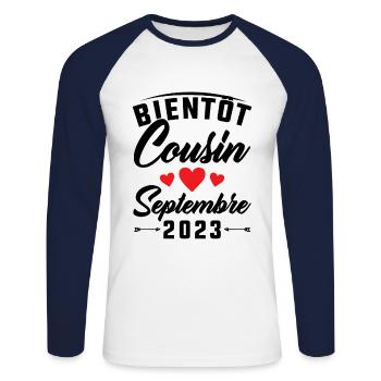 Bientôt Cousin Septembre 2023, Annonce Grossesse - T-shirt baseball manches longues Homme - blanc/marine - Devant - Nik (191cm)