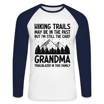 Randonnée Grand-mère retraitée Retraitée Pension Hiker Tre - T-shirt baseball manches longues Homme - blanc/marine - Devant - Nik (191cm)
