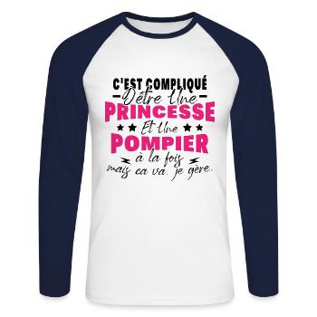 Princesse et Pompier, Humour Cadeau Pompier Femme - T-shirt baseball manches longues Homme - blanc/marine - Devant - Nik (191cm)