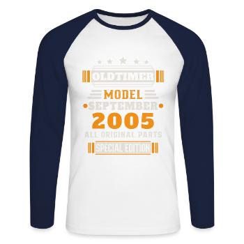 Oldtimer September 2005 Geburtstag Geschenk - Unisex Baseballshirt langarm - Weiß/Navy - Vorne - Nik (191cm)