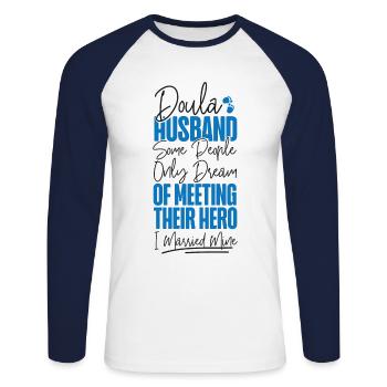 Doula Travailleuse à la naissance Mari Femme - T-shirt baseball manches longues Homme - blanc/marine - Devant - Nik (191cm)