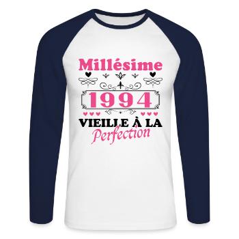 Frau Vintage 1994 Geburtstagsgeschenk Humor - Unisex Baseballshirt langarm - Weiß/Navy - Vorne - Nik (191cm)