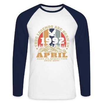 April 1992 Vinatge Geburtstagsgeschenk - Unisex Baseballshirt langarm - Weiß/Navy - Vorne - Nik (191cm)