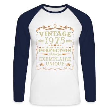 1975 Vintage Retro Geburtstagsgeschenk - Unisex Baseballshirt langarm - Weiß/Navy - Vorne - Nik (191cm)