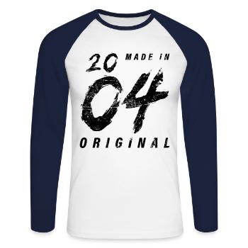 Made In 2004 Original Birthday Grunge Distressed - Unisex Long Sleeve Baseball T-Shirt - white/navy - Front - Nik (191cm)
