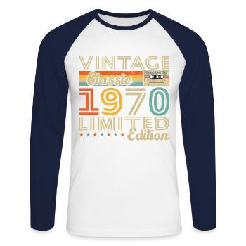 Cadeau d'anniversaire Vinatge 1970 - T-shirt baseball manches longues Homme - blanc/marine - Devant - Nik (191cm)