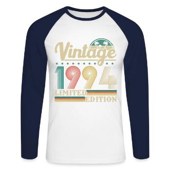 1994 Vintage Retro Geburtstagsgeschenk - Unisex Baseballshirt langarm - Weiß/Navy - Vorne - Nik (191cm)