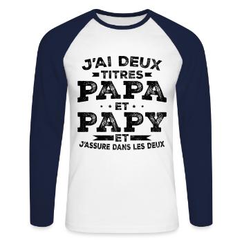 J ai Deux Titres Papa Et Papy - T-shirt baseball manches longues Homme - blanc/marine - Devant - Nik (191cm)