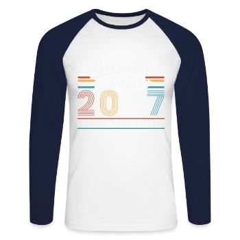Février 2007 Vintage Anniversaire 2007 Cadeau - T-shirt baseball manches longues Homme - blanc/marine - Devant - Nik (191cm)