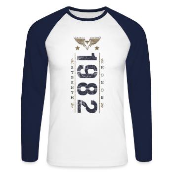 Edition Limitée 1982 Anniversaire Force et Honneur - T-shirt baseball manches longues Homme - blanc/marine - Devant - Nik (191cm)