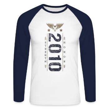 Edition Limitée 2010 Anniversaire Force et Honneur - T-shirt baseball manches longues Homme - blanc/marine - Devant - Nik (191cm)
